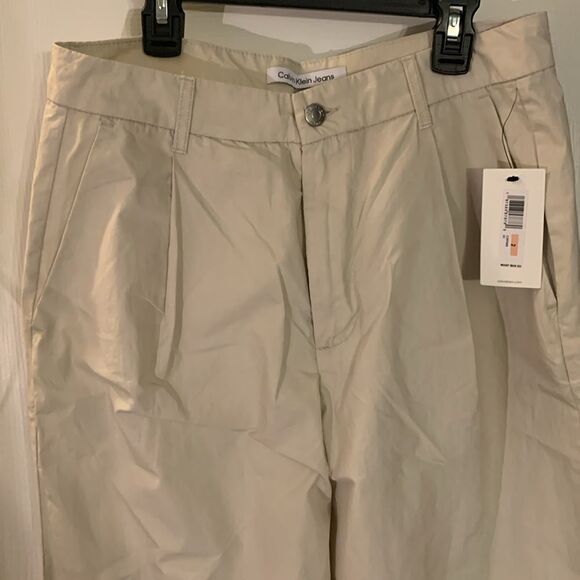 CALVIN KLEIN PANTS HIGH WAISTED WIDE LEG PLEATED CREAM KHAKIS SZ 2 NWT - Picture 3 of 9